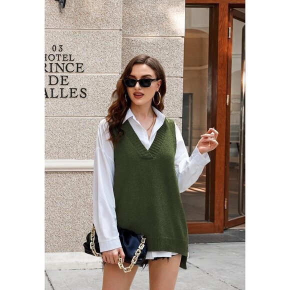 Women's Knit Sweater Vest Sleeveless V-Neck Oversized Fall Outfit - Picture 5 of 5